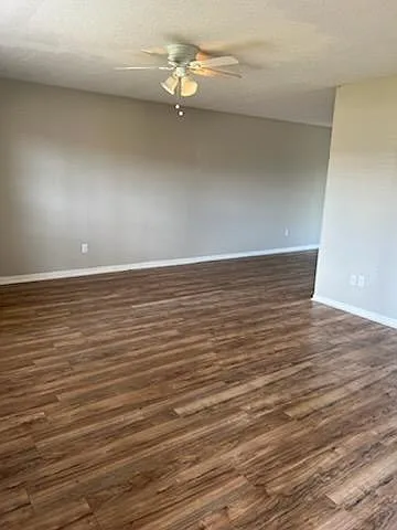 Pirate Cove Apartments 43-50 — Photo 2