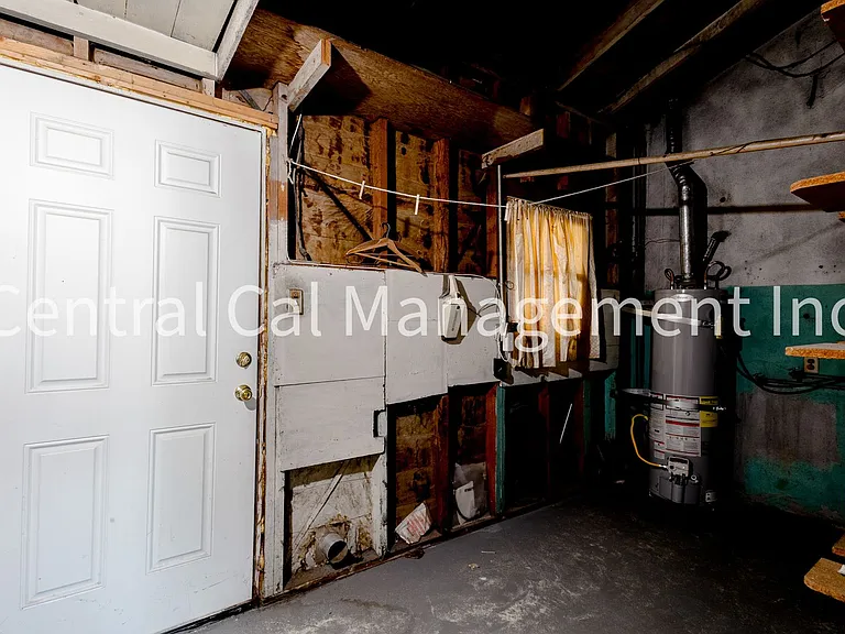 627 Hood Dr — Photo 17
