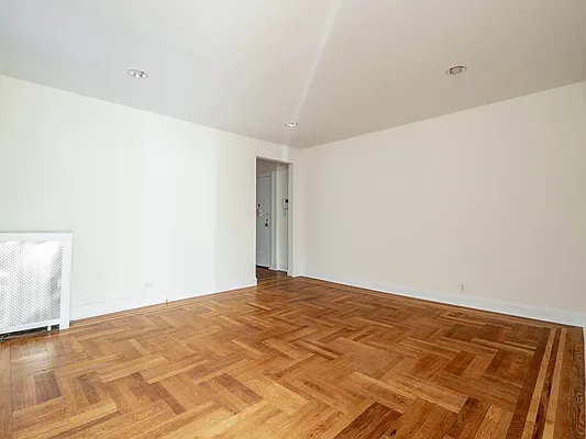 Rented by City Connections Realty | media 11