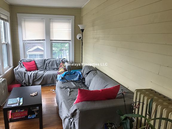 4th image of 48 Winthrop St #A2