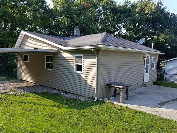 2nd image of 143 Columbine Ave