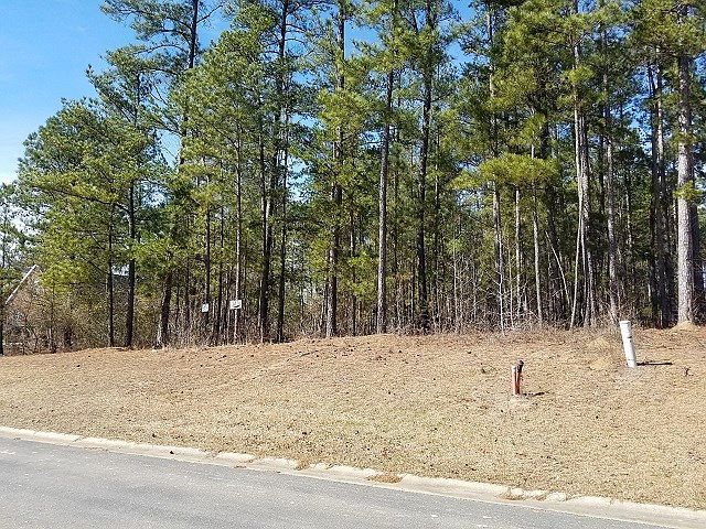 1st image of 221 Arbor Way