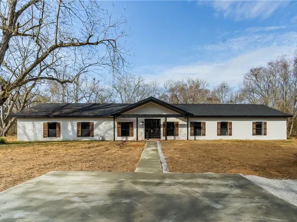 11250 Potter Tract Rd, Grand Bay, AL 36541