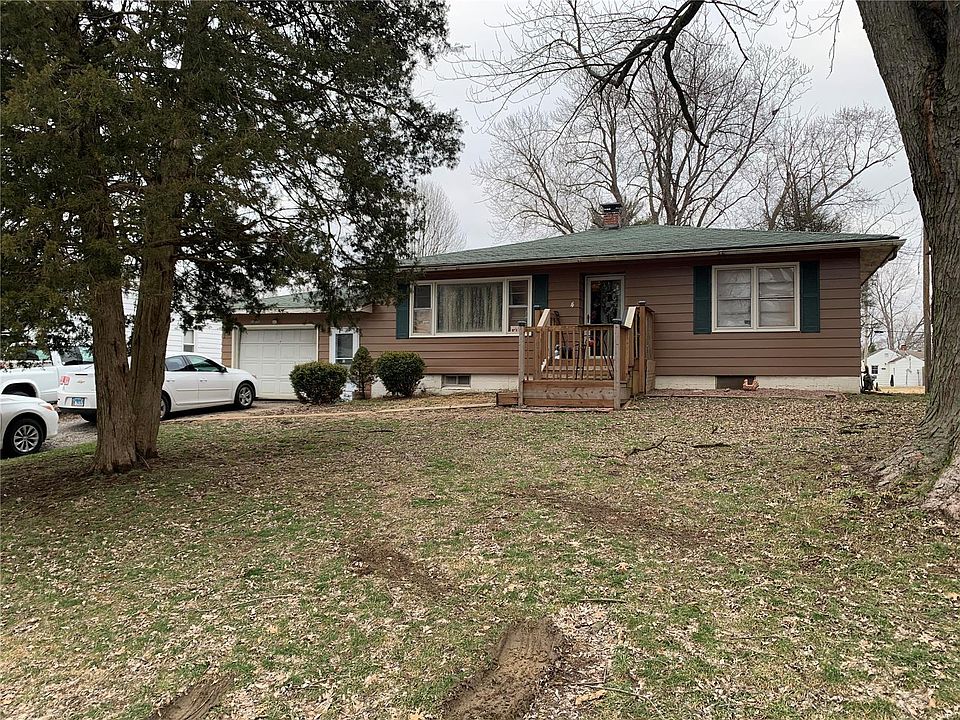 1st image of 4 Richmond Dr