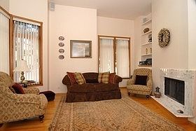 4th image of 1001 W Dickens Ave #1001