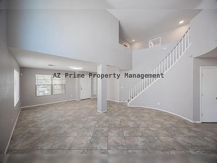2913 W Fremont Rd — Photo 5