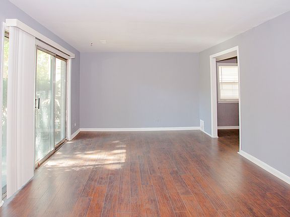 3rd image of 1950 W Fargo Ave #1-A
