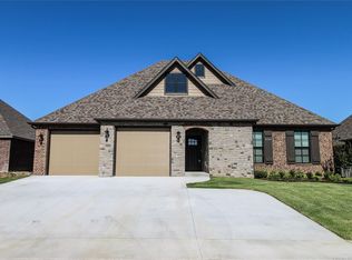 8108 N 77th Ave E, Owasso, OK 74055
