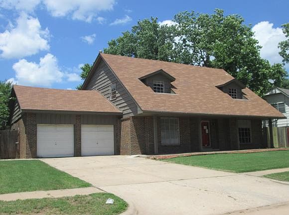 1st image of 1813 Oakhill Dr