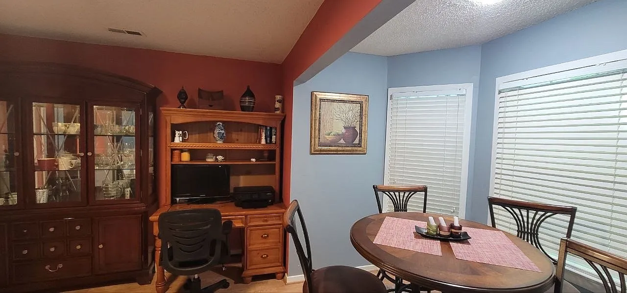 3 bed, 1649 sqft, $2,395 — Photo 4