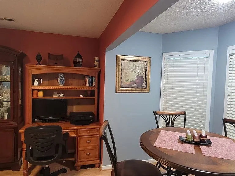 8017 Buford Cmns — Photo 4