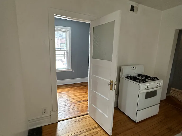 2130 N Damen Ave #2R — Photo 11