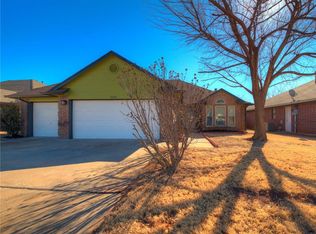 8216 Cinnamon Teal Dr, Oklahoma City, OK 73132
