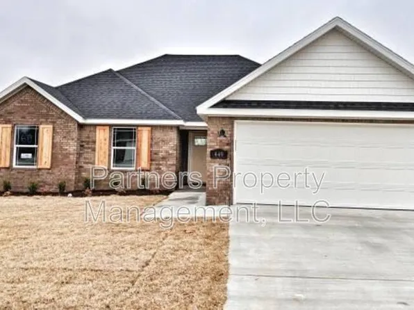 1521 N Dawes St, Fayetteville, AR 72704