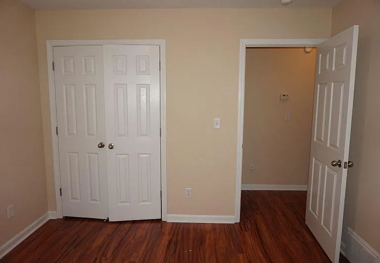 1368 Island Town Dr — Photo 2