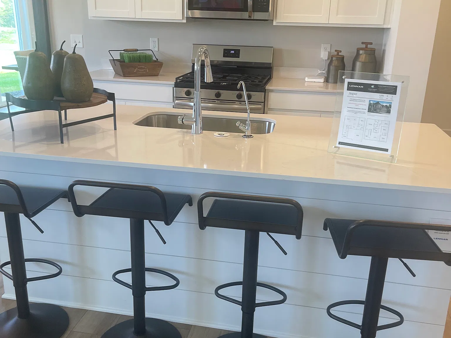5 bed, 2578 sqft, $3,000 — Photo 4