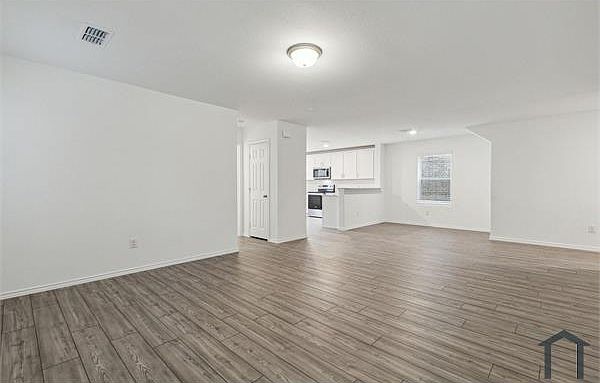 1st image of 820 Lake Fletcher Rd