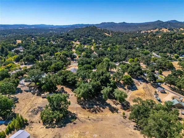 9190 Santa Lucia Rd, Atascadero, CA 93422
