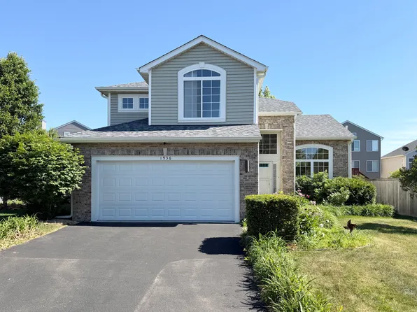 1936 Cobblebrook Ln, Naperville, IL 60565