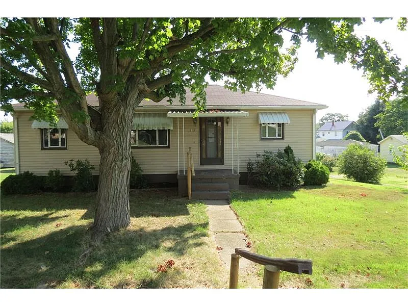 113 Maple St photo 1