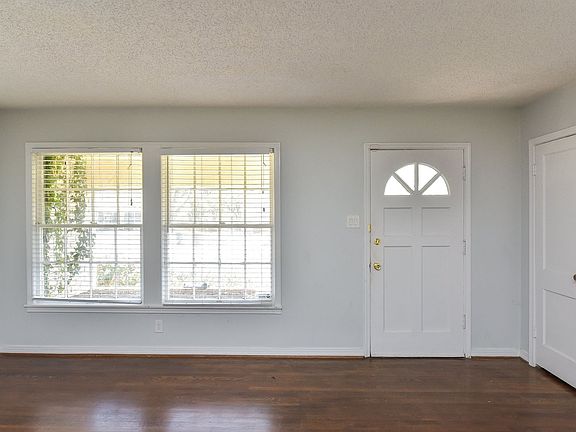 2nd image of 4004 Anita Ave