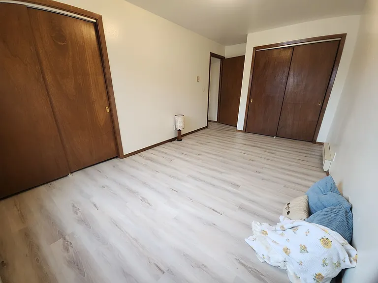 1045 Greenwood Ct — Photo 15