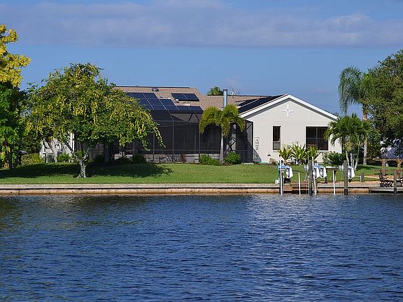 3rd image of 520 Coral Creek Dr