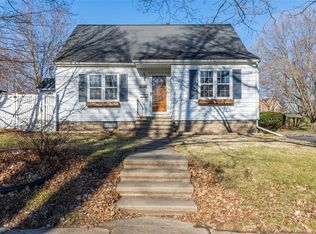1190 Lincoln Dr, Marion, IA 52302