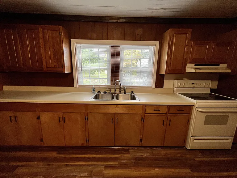 2447 Eldridge Rd — Photo 13