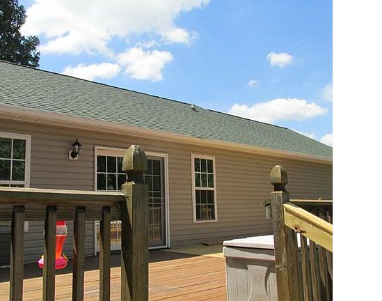 3rd image of 140 Cottontail Dr