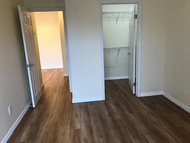 5404 Balboa Arms Dr — Photo 7