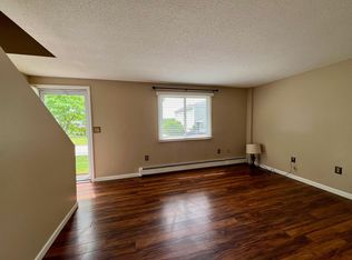 40 Sprague St, Manchester, NH 03103