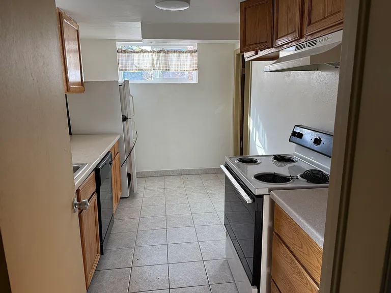 2975 S Downing St — Photo 17
