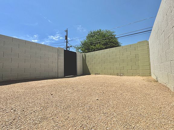 This private yard with a locked gate is for the exclusive use of the apartment tenant. Every apartment has their own yard.