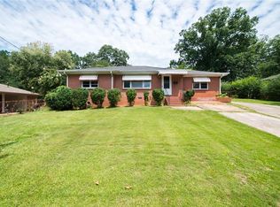 580 Monticello Dr SW, Mableton, GA 30126