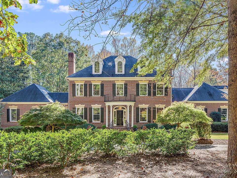 1st image of 510 White Oak Dr