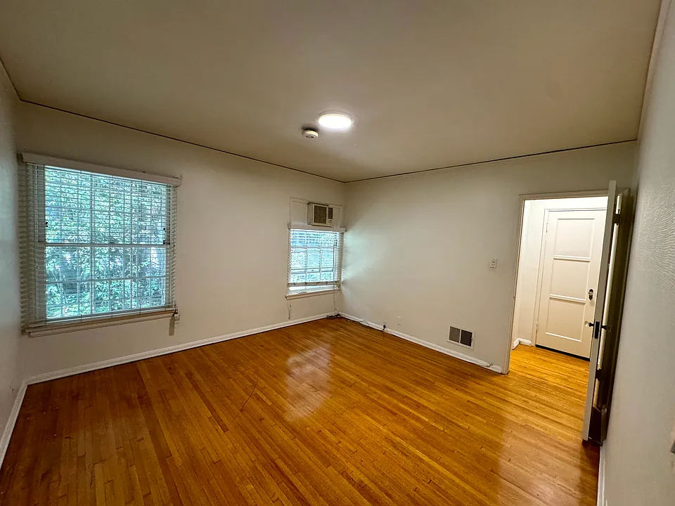 1271 N. Crescent Heights Blvd