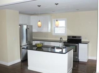 29 Berkshire Dr, Brookfield, CT 06804