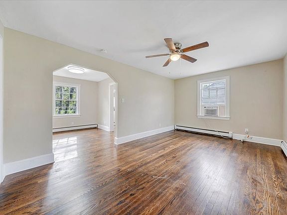 2nd image of 517 36th St NW