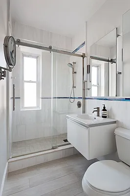 Sold by Compass | media 33