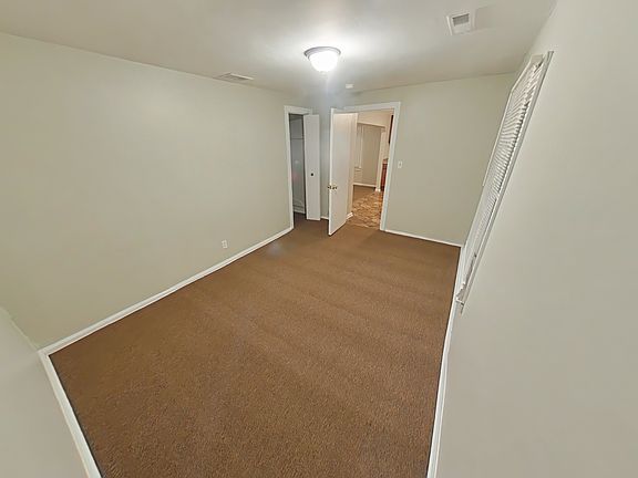 4th image of 1953 Jarvis Ave APT 4