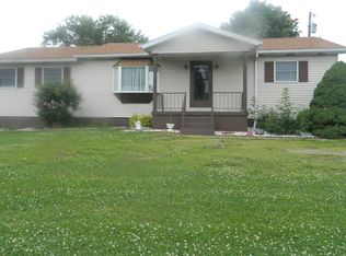 1934 Grandview Rd, Glen Dale, WV 26038