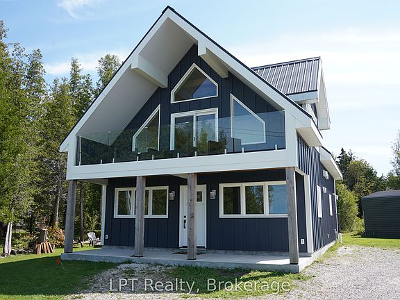 2nd image of 6 Spry Lake Rd