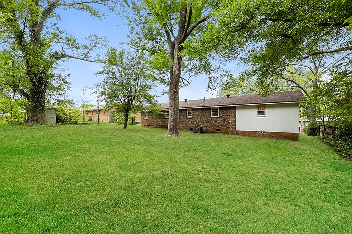 490 Barnwell Rd — Photo 11