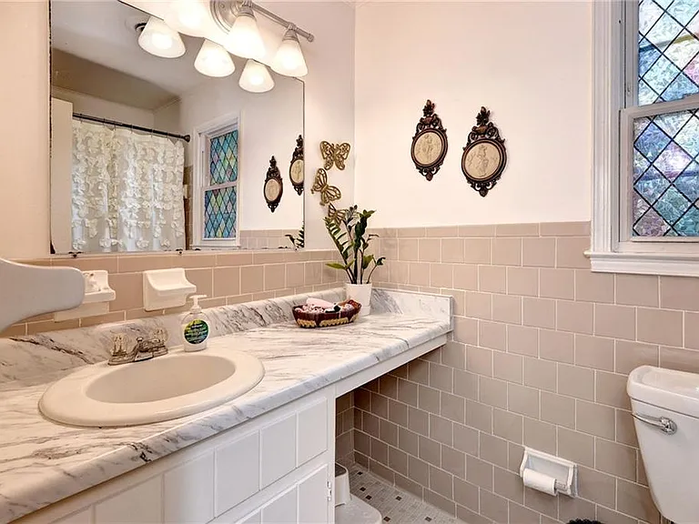2525 Lauderdale Dr — Photo 11