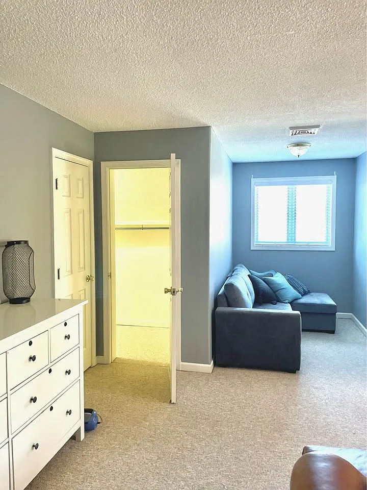 1 bed, 1400 sqft, $1,800 — Photo 4