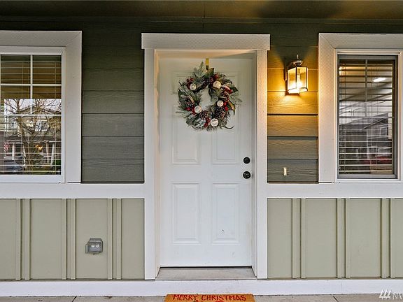 4th image of 4839 147th Pl NE