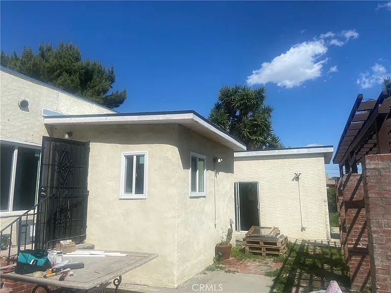 215 N Holly Ave — Photo 6