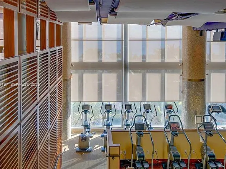 6899 Collins Avenue Cu #702 — Photo 32
