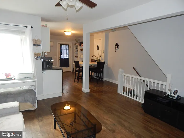 245 Noble St #2 — Photo 2